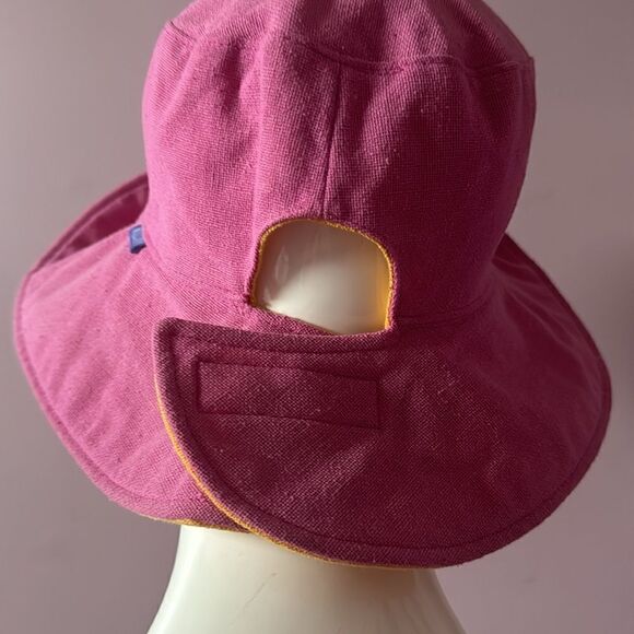 Wallaroo reversible resort wear hat - Picture 4 of 10